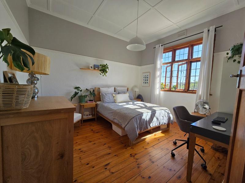 4 Bedroom Property for Sale in Vredehoek Western Cape